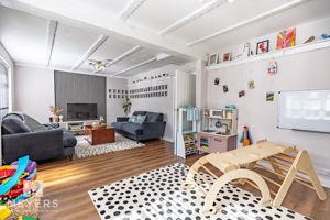 Photo 21- click for photo gallery